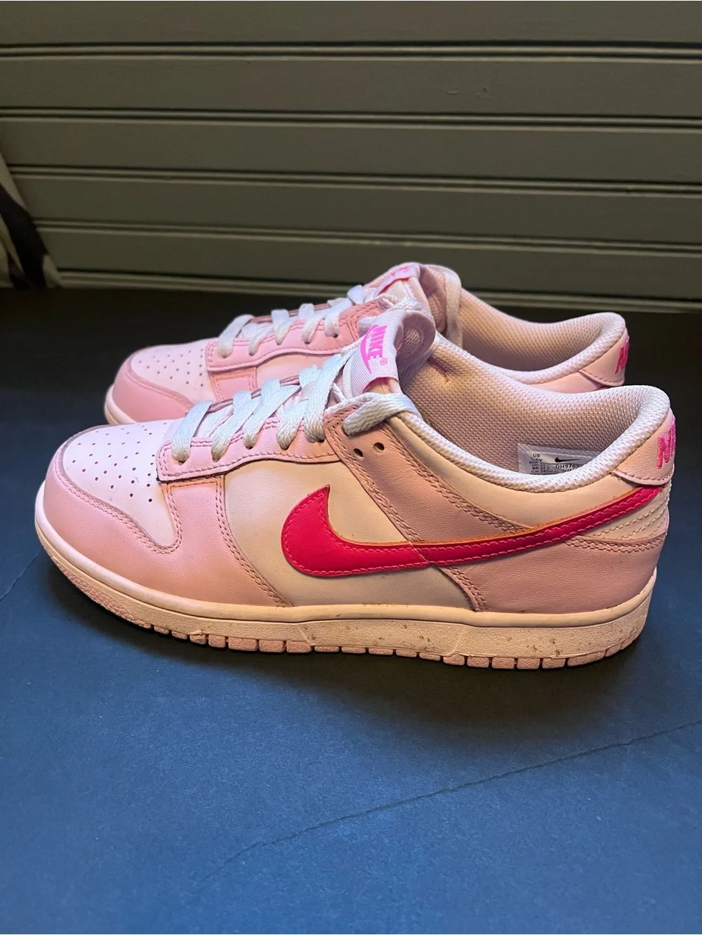 Nike Dunk Low (GS) Pink Leather Low Top Lace-Up Sneakers US 6.5 Youth Women's 8